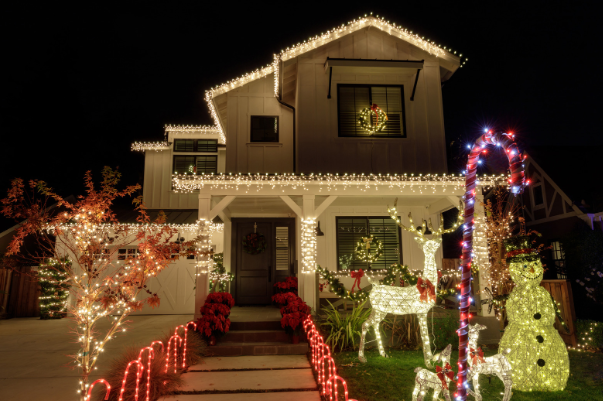 Rancho-Cordova-garlands this image shows garlands in Rancho Cordova, CA