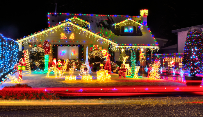 residential-christmas-lights-Rancho-Cordova this image shows residential Christmas lights in Rancho Cordova, CA